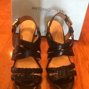 Beautiful Antonio Melani black leather 10 Sandals